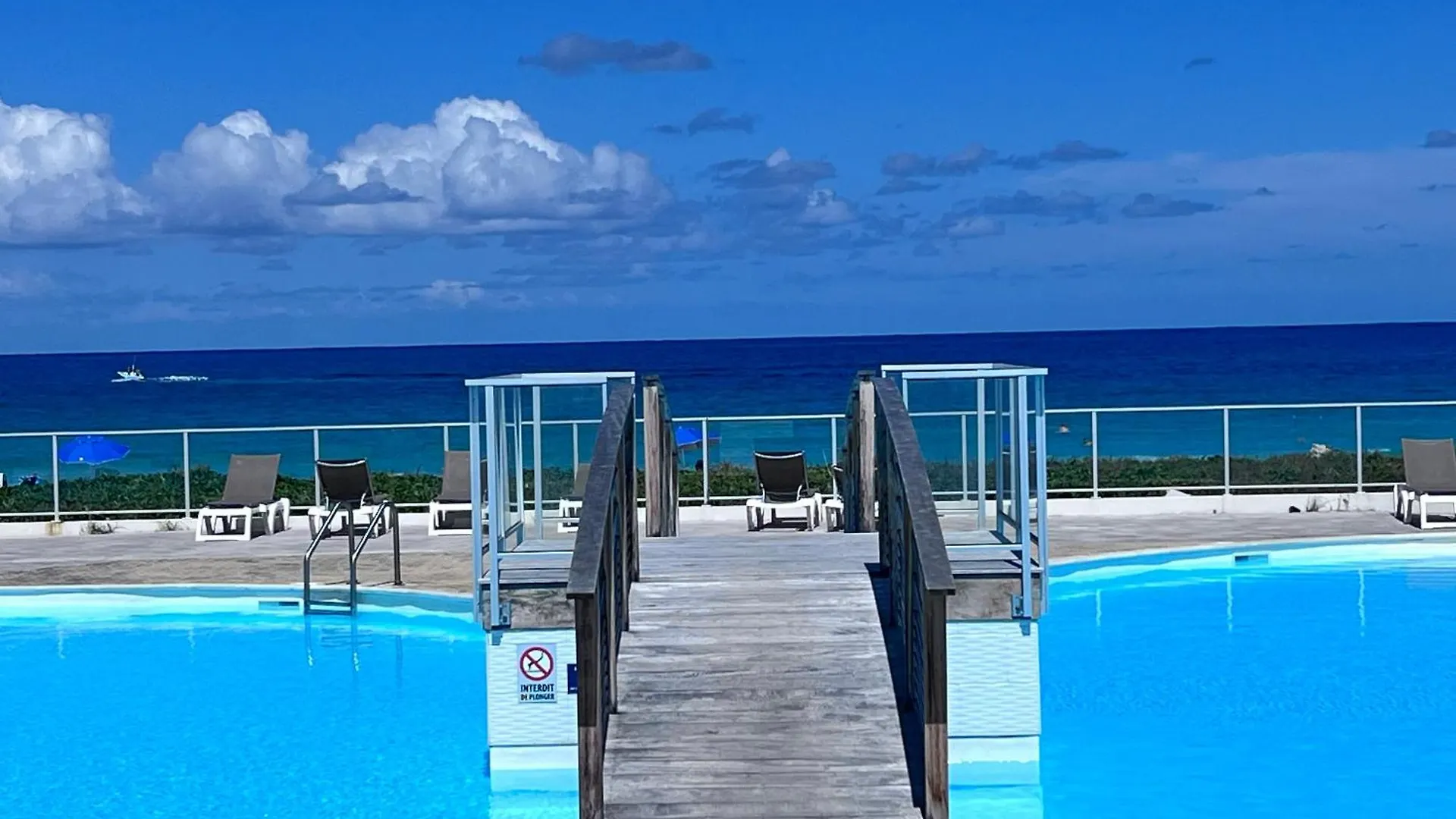Orient Bay Studio SABA Face à la Mer Cul de Sac Appartement